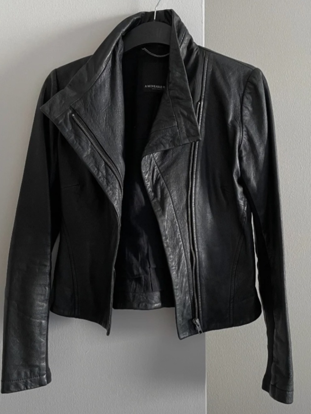 A MOVEABLE FEAST LEATHER JACKET | BLACK XS
